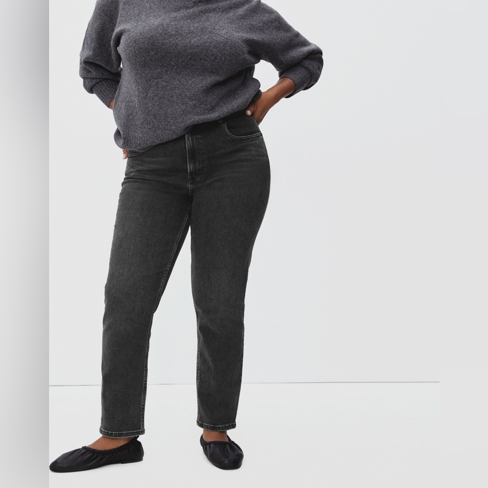 Everlane the curvy cheeky Jean side 30 EUC Charcoal BLACK Ankle Jeans
